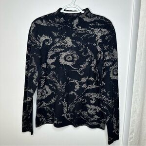 80 Park Turtle Neck Black and Metallic Top Size Large